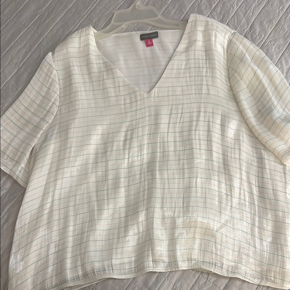 Vince Camuto Cream Short Sleeve Boxy Blouse